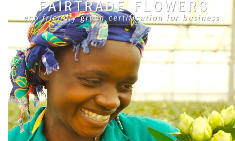 Fairtrade és un enfocament alternatiu al comerç convencional i es basa en una associació entre productors i consumidors. Les certificacions FairTrade de comerç just estan dissenyades per fer front el desequilibri de poder que hi ha als mercats i les injus