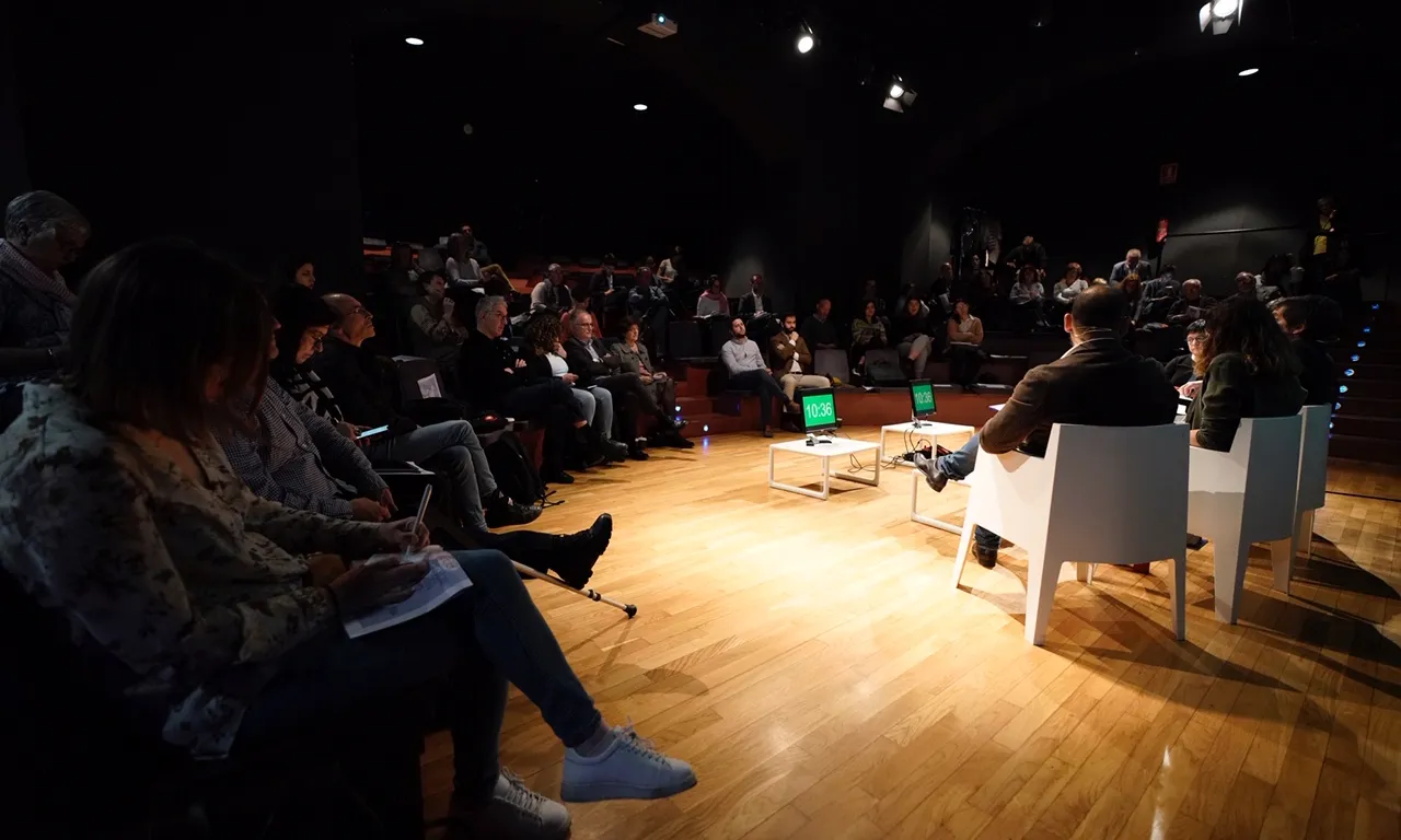 El debat el va organitzar la Taula del Tercer Sector el dijous 2 de maig a l'Espai Francesca Bonnemaison, a Barcelona. Font: Taula del Tercer Sector.