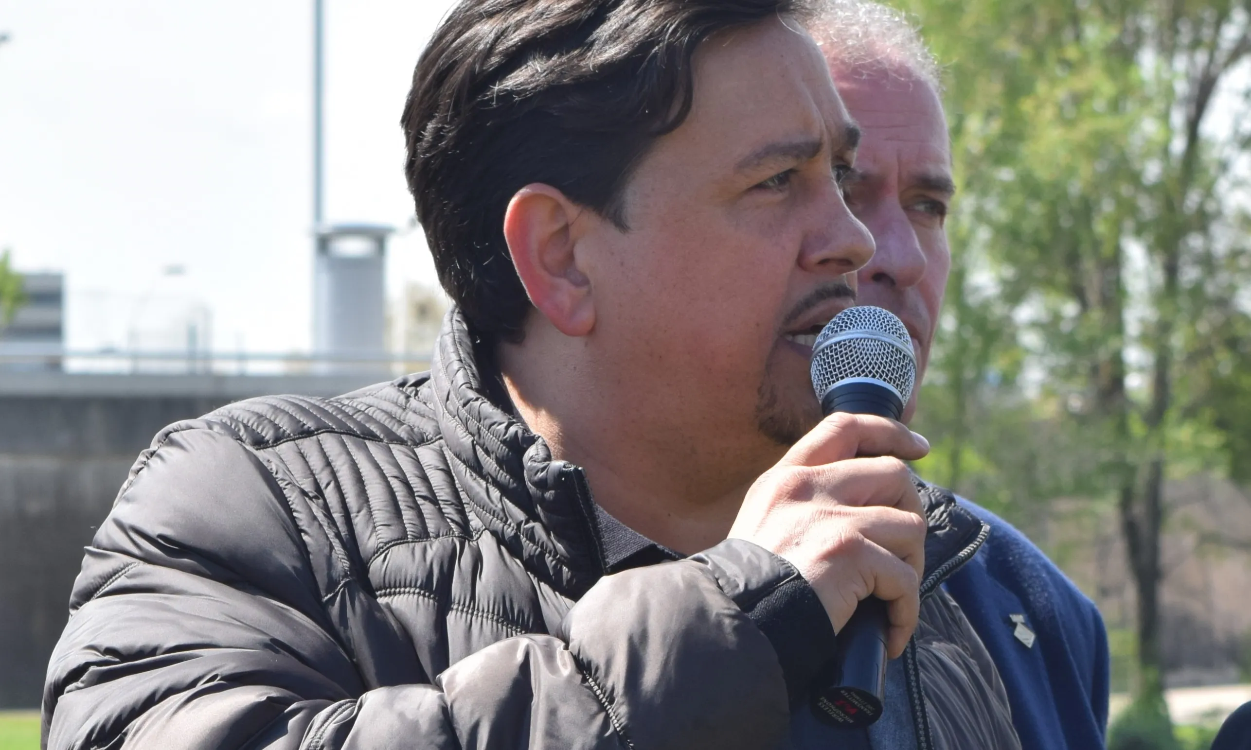 La federació té un servei d'assessoria jurídica que acompanya a les persones que han patit situacions de racisme en qualsevol àmbit. Font: FAGiC.