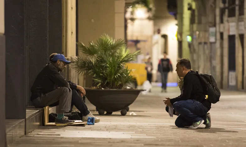 549 persones voluntàries van participar en el cens a les persones sense llar.