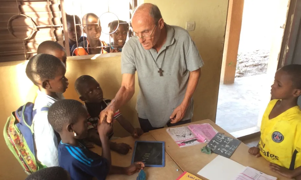 El calderí Josep Artigas considera que les organitzacions de cooperació al Senegal han de fer més seguiment dels projectes. Font: Caldes Solidària.