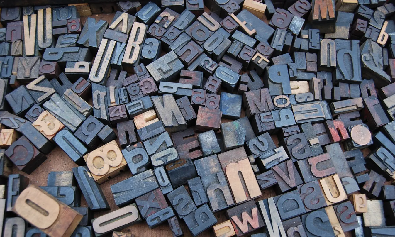 L’informe compara la situació amb Bèlgica, Suïssa i el Canadà per saber en quins punts s’ha avançat a l’Estat espanyol en relació amb aquests contextos. Font: Unsplash.