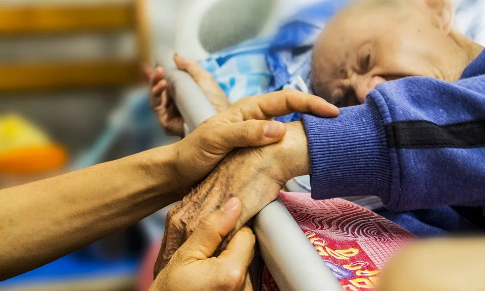 Un usuari d'hospital, en el moment final de la vida.