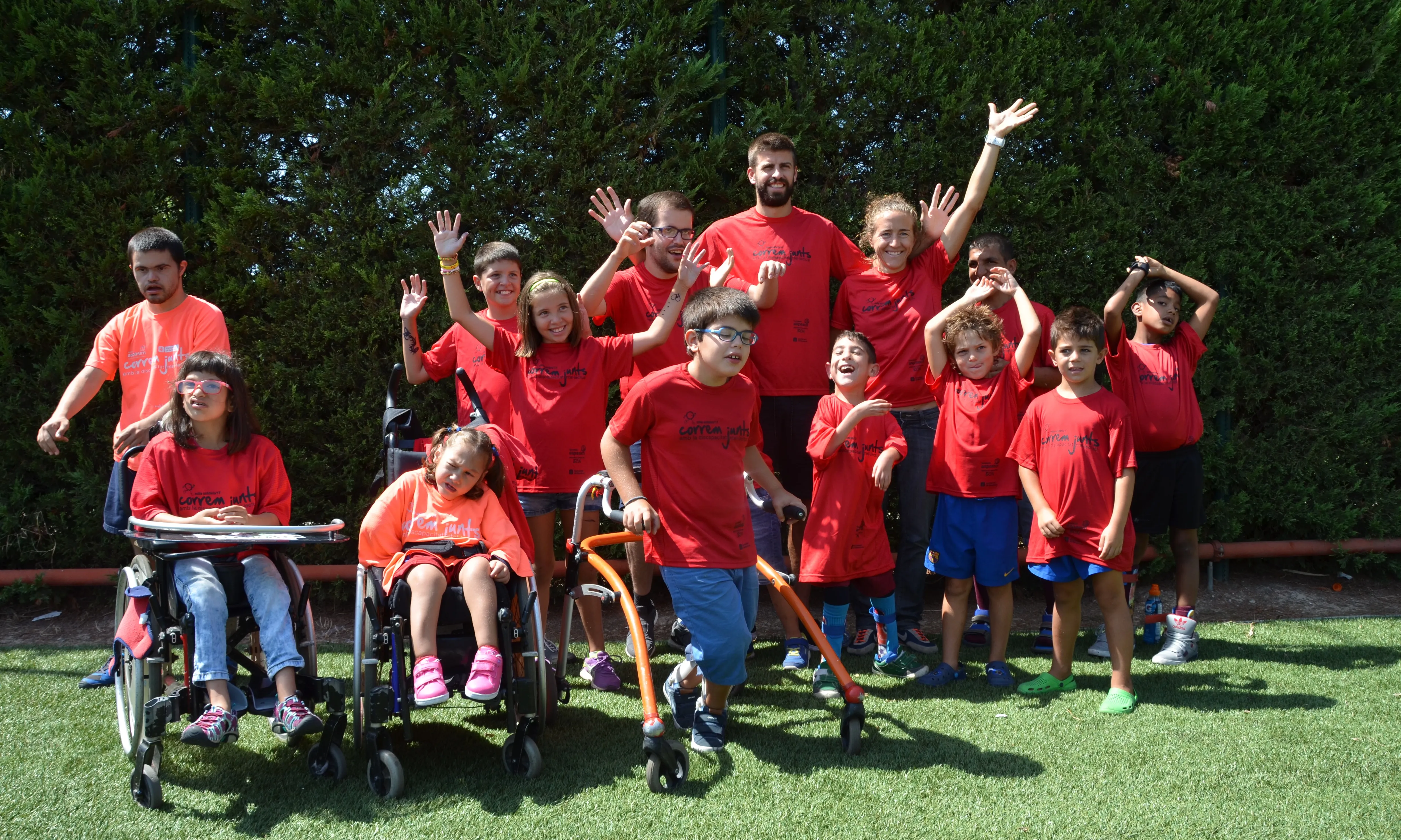 Núria Picas i Gerard Piqué donant suport a la cursa solidària.