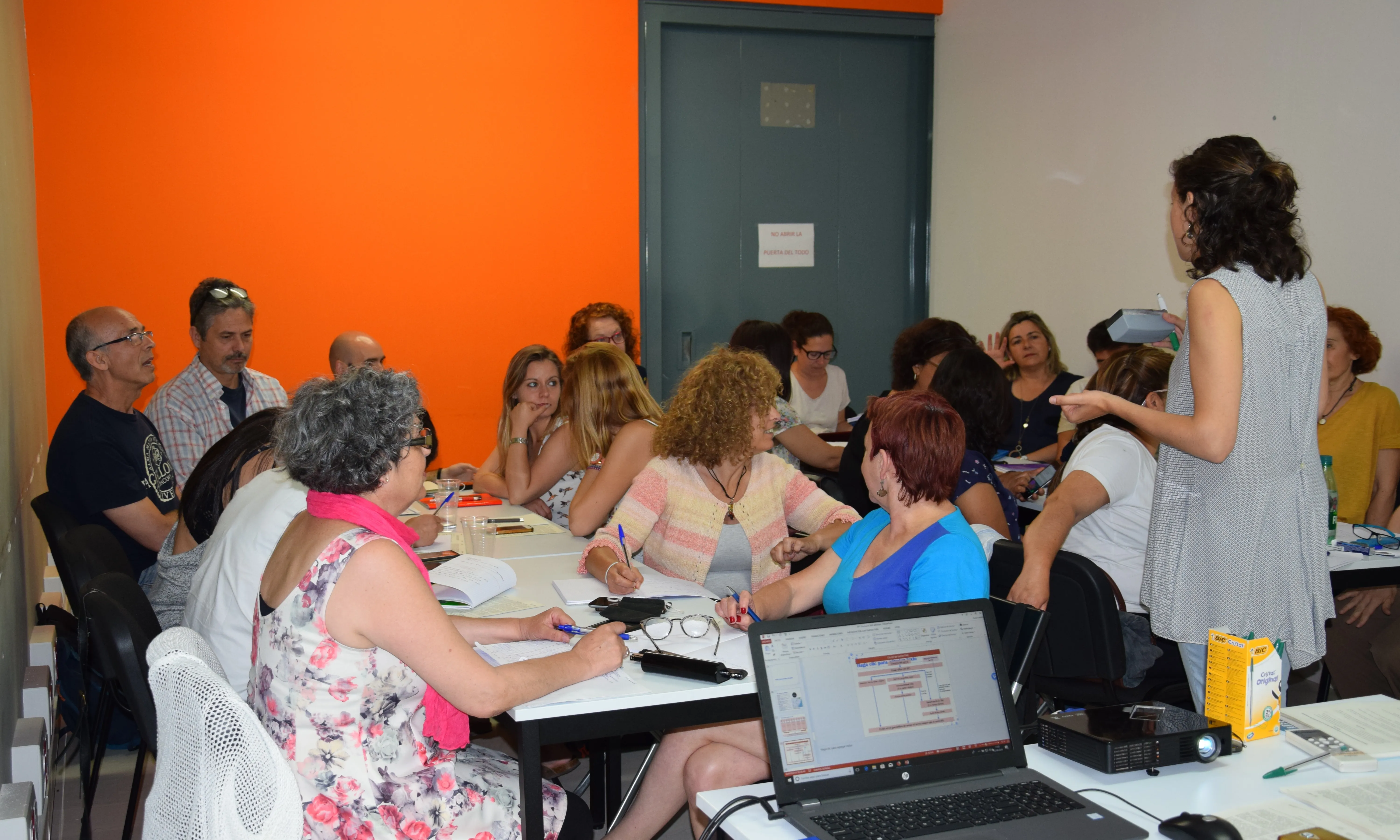 Ecoserveis realitza assessoraments energètics a les famílies en situació de vulnerabilitat. Font: Ecoserveis.