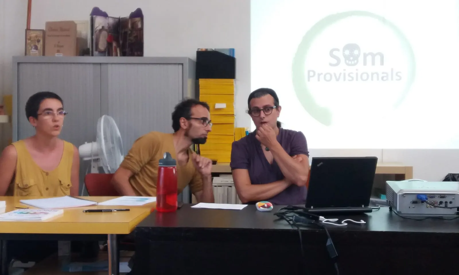 Júlia Sànchez, Valentí Zapater i Victòria Martínez formen Som Provisionals.