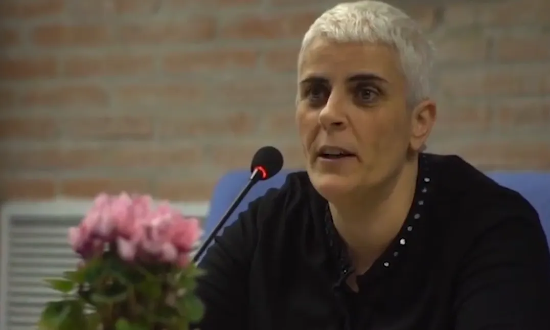 Montse Pineda, Creación Positiva
