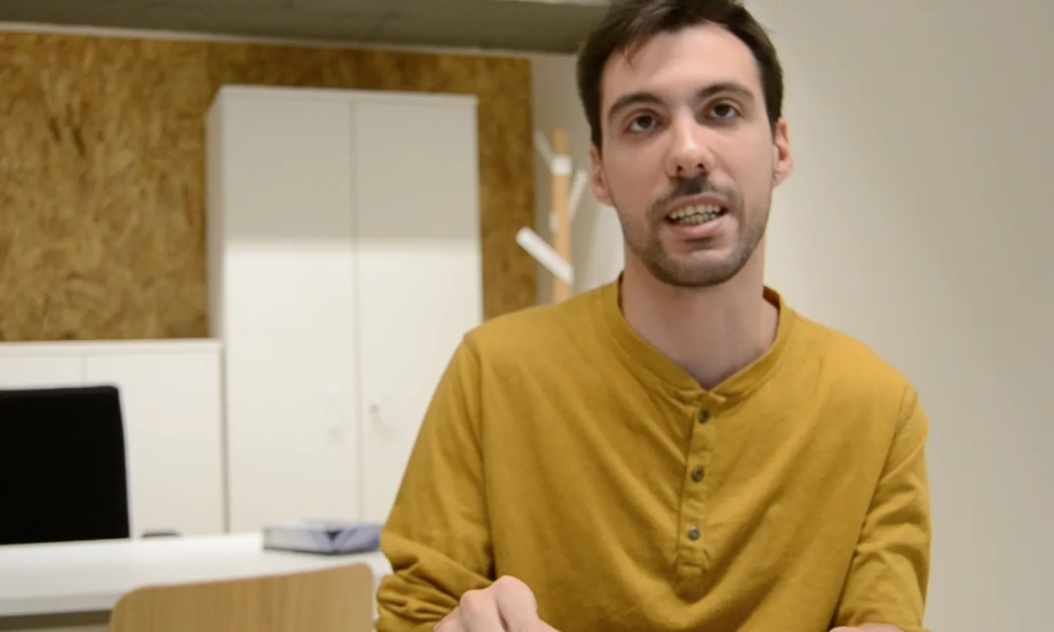 Cristian Carrer és coautor de l'informe 'L'LGTBIfòbia entre infants i adolescents'.