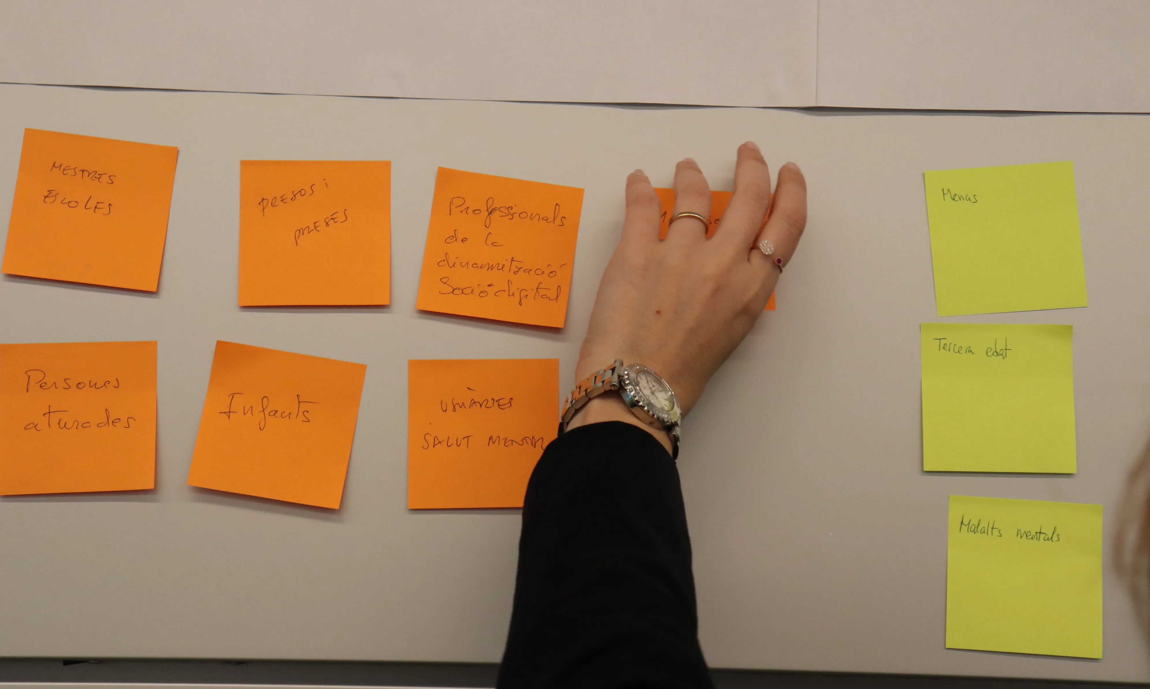 Contribució de la Xarxa Punt TIC a la proposta de Carta de drets i responsabilitats de ciutadans i ciutadanes de Catalunya en l'era digital a la Jornada de la Internet Social 2019