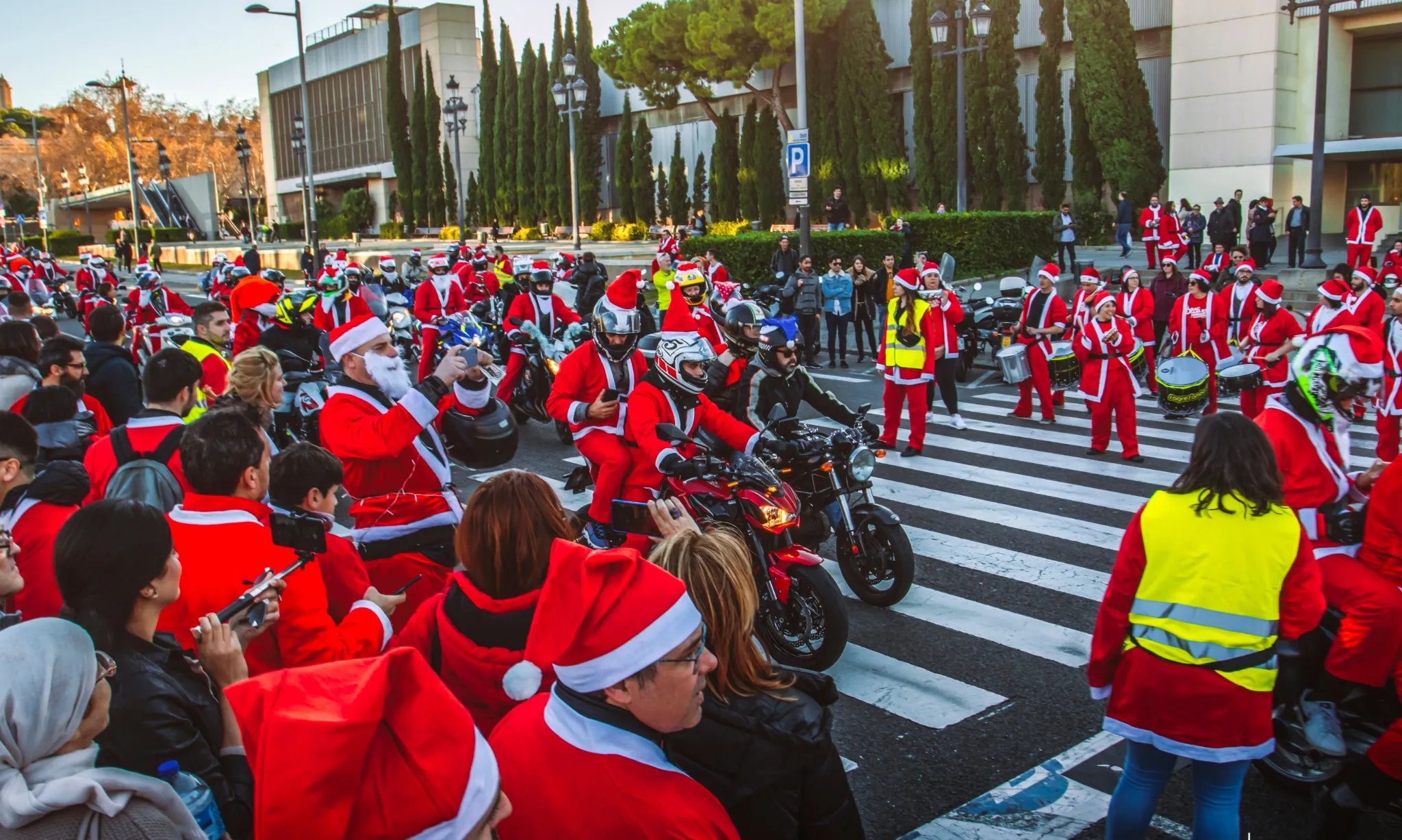 La 'Papanoelada motera' es va celebrar el 15 de desembre a Barcelona. Font: Unlimited Racing Bike's.