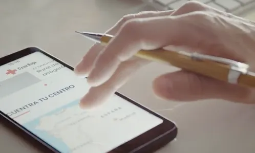 L'app facilita una comunicació directa, àgil i flexible entre l'entitat i les persones voluntàries.