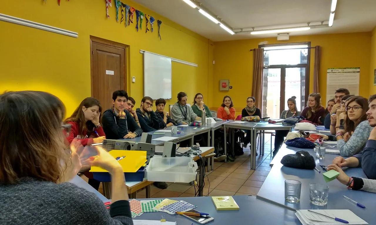 Una sessió del projecte LAB de participació infantil i juvenil de MEG