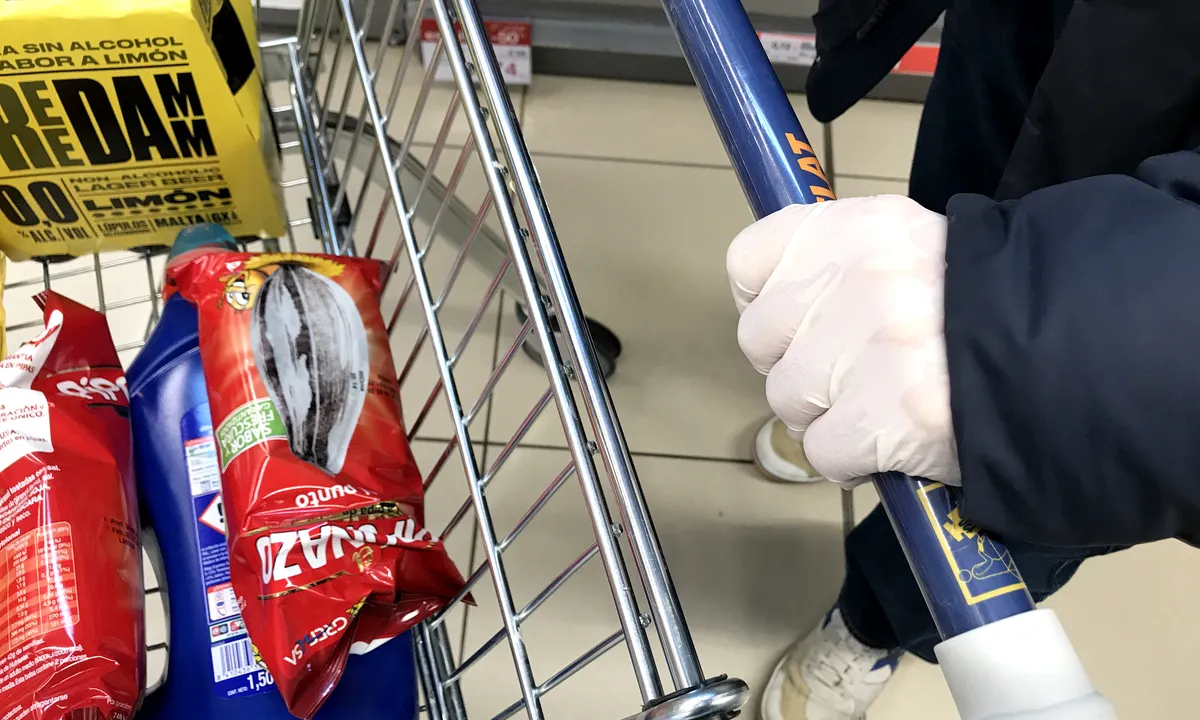 Precaucions a l'hora de fer la compra.