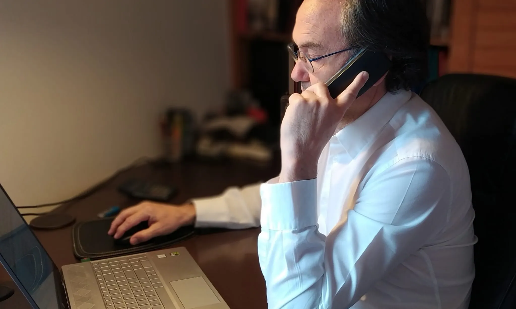 El 682 900 500 és el nou número del Telèfon de l'Esperança.