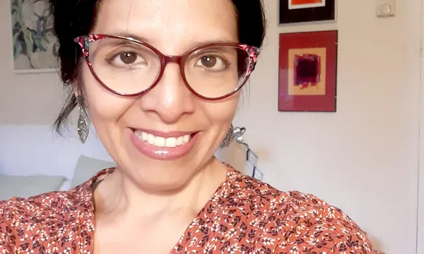 Sara Cuentas és membre de la Red de Migración, Género y Desarrollo, una de les impulsores de la campanya de crowdfunding 'Cuidar y Sostener la Vida'