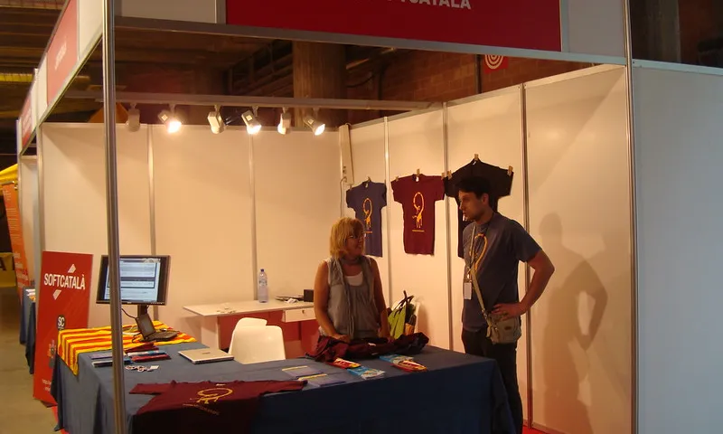 Fotografia d'un estand de SoftCatalà. Imatge de Toni Hermoso Pulido. Llicència d'ús CC BY-SA 2.0