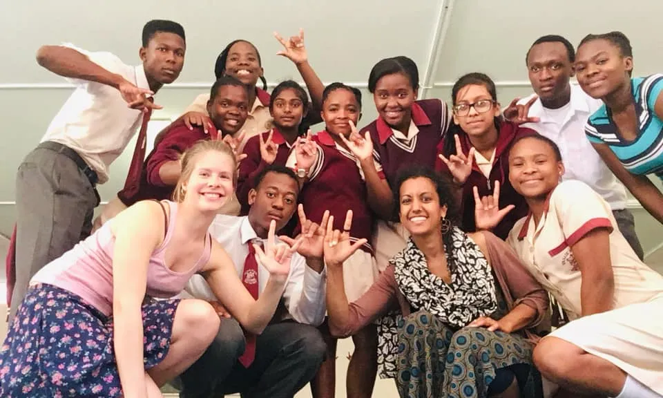 L'entitat treballa per a la inclusió social dels col·lectius més vulnerables a través de les arts escèniques.