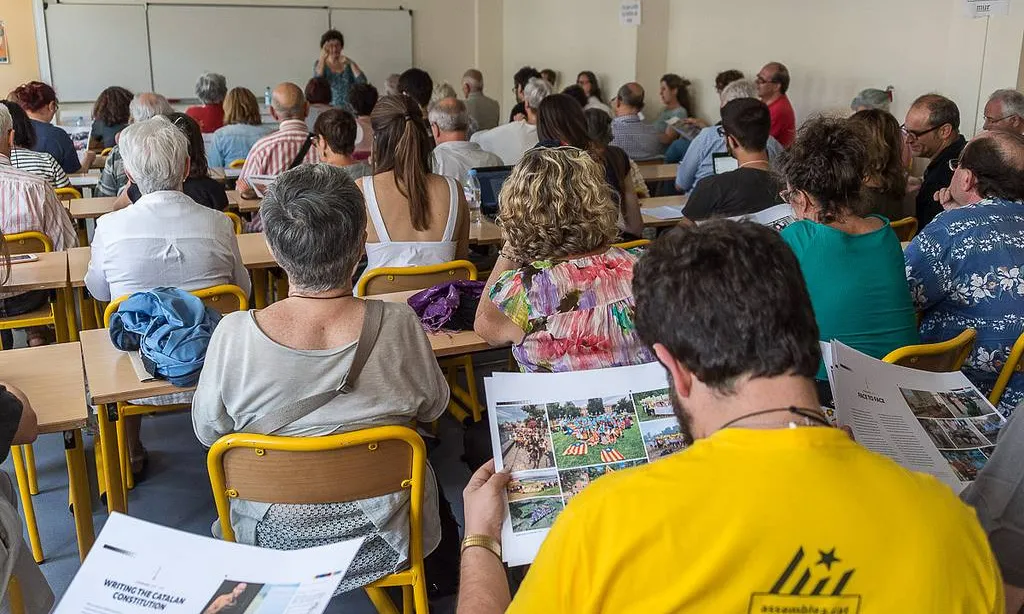 L'UCE aplega estudiants, professorat, professionals, polítics i polítiques i assistents en general dels set territoris que conformen els Països Catalans.