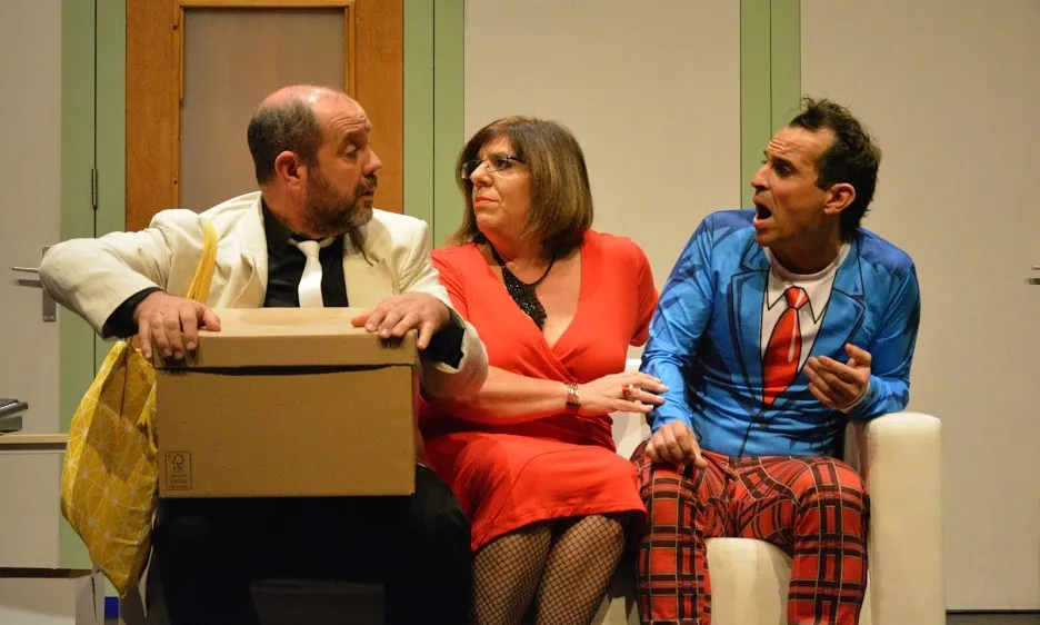 Imatge de l'espectacle 'Volta i volta' de la companyia Maçateatre, grup sorgit de l’Aula de Teatre de Maçanet de la Selva.