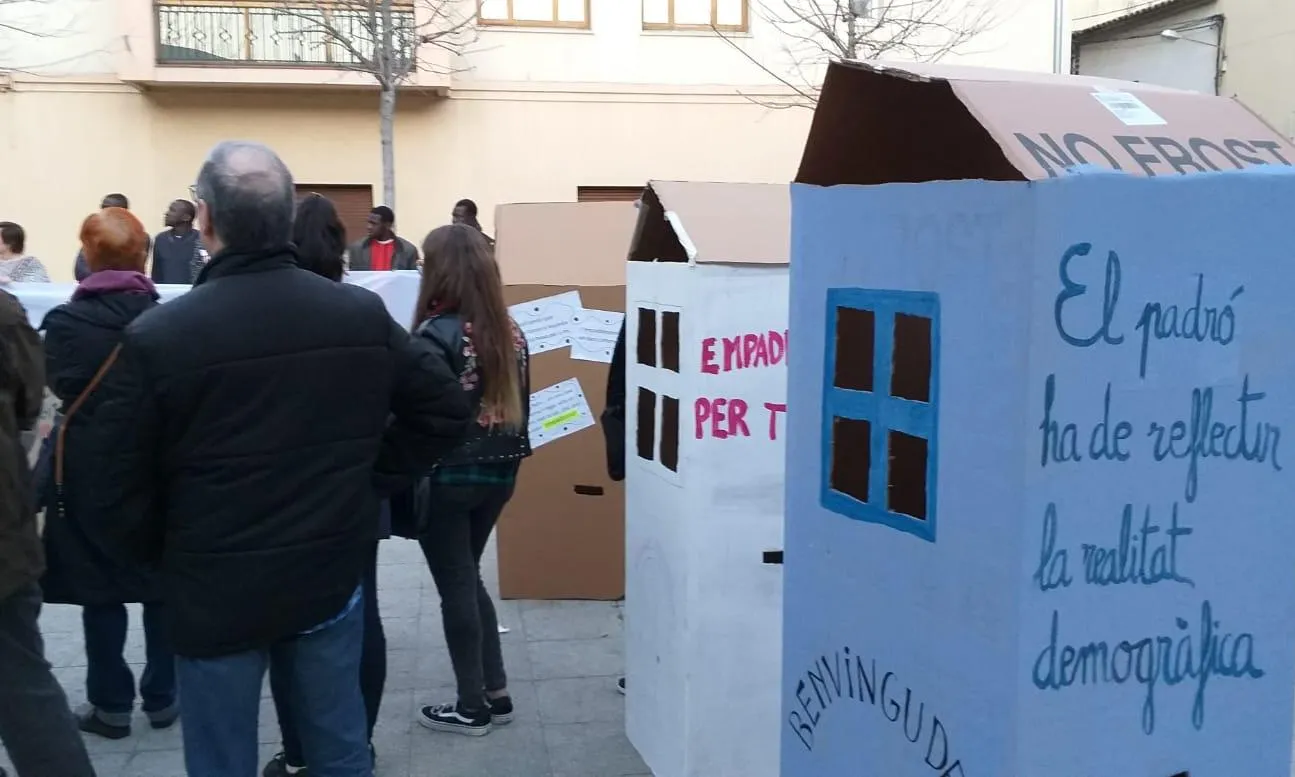 Concentració davant l'Ajuntament de Rubí