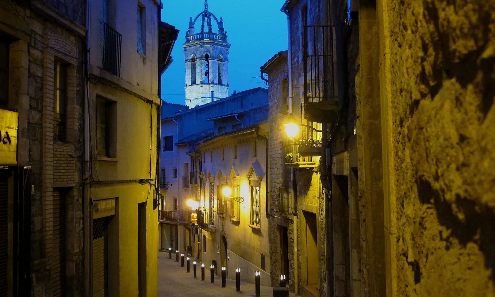 Carrer de les Joies (Moià). Font: Wikimedia Commons