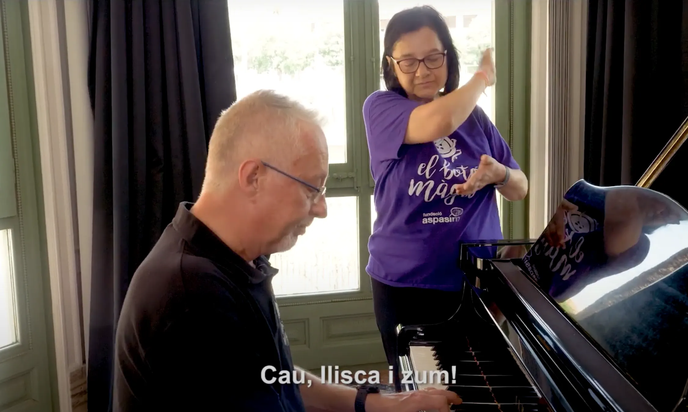 El Botó Màgic enregistra el seu primer videoclip recorrent espais habituals de la seva activitat a Vallvidrera i Sarrià.