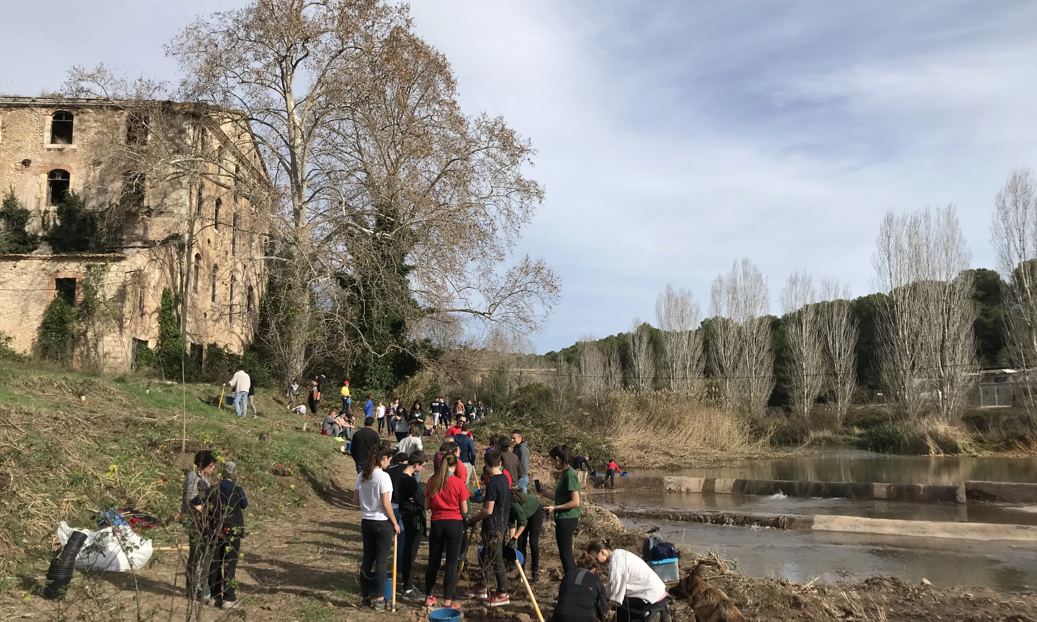 L'entitat va nèixer el 1997 quan un grup de persones de la zona van mostrar la seva preocupació per la situació de la part baixa del riu Gaià.
