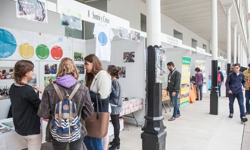 Imatge d'arxiu d'una edició anterior de la Fira UPF Solidària.