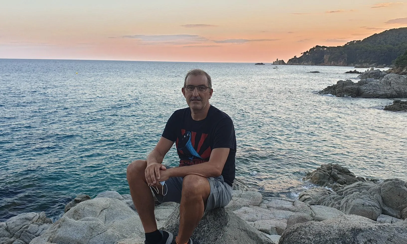 Domingo Romero, treballador i membre del programa de voluntariat d'Aigües de Barcelona.