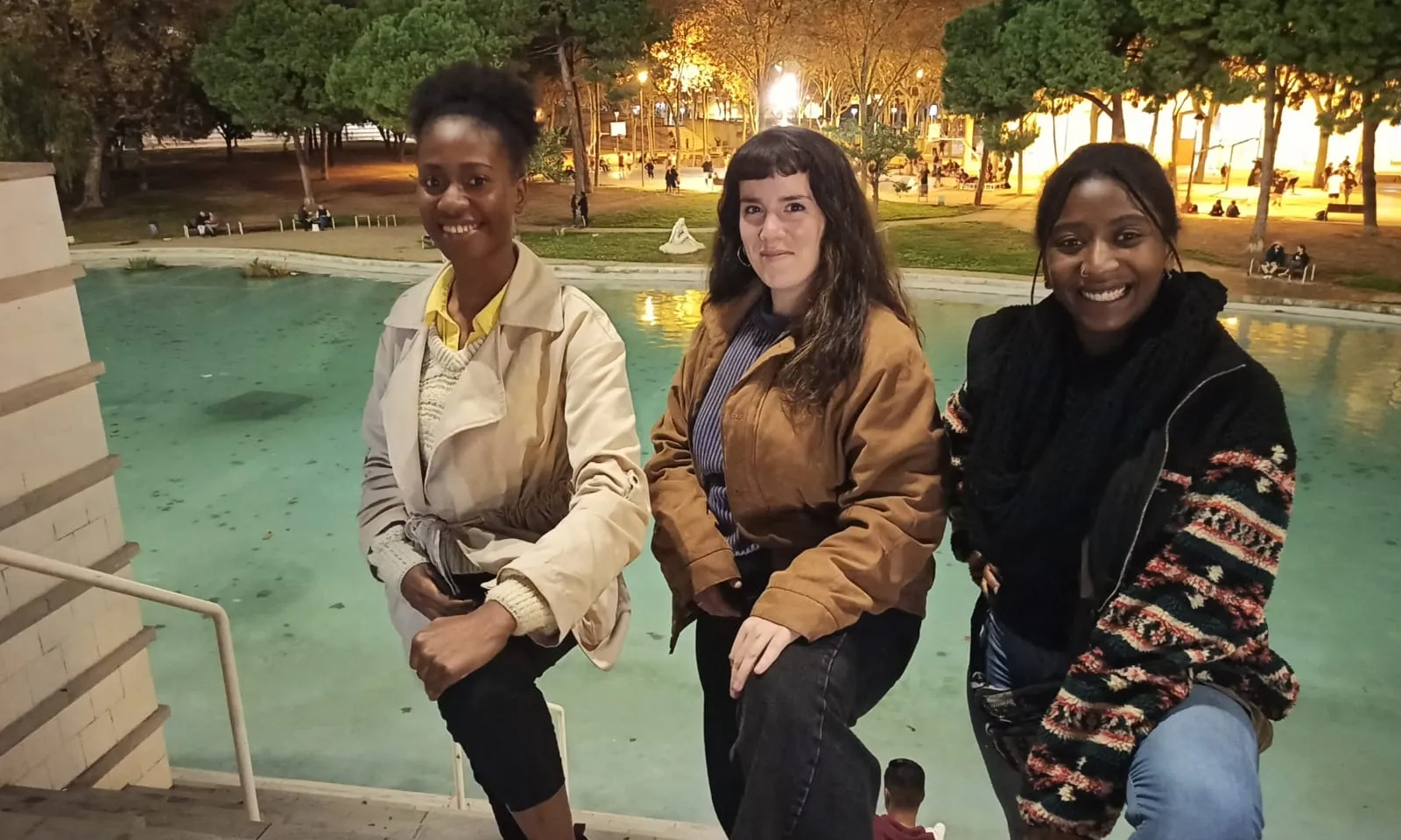 Imatge de les joves integrants de la campanya 1 de cada 5