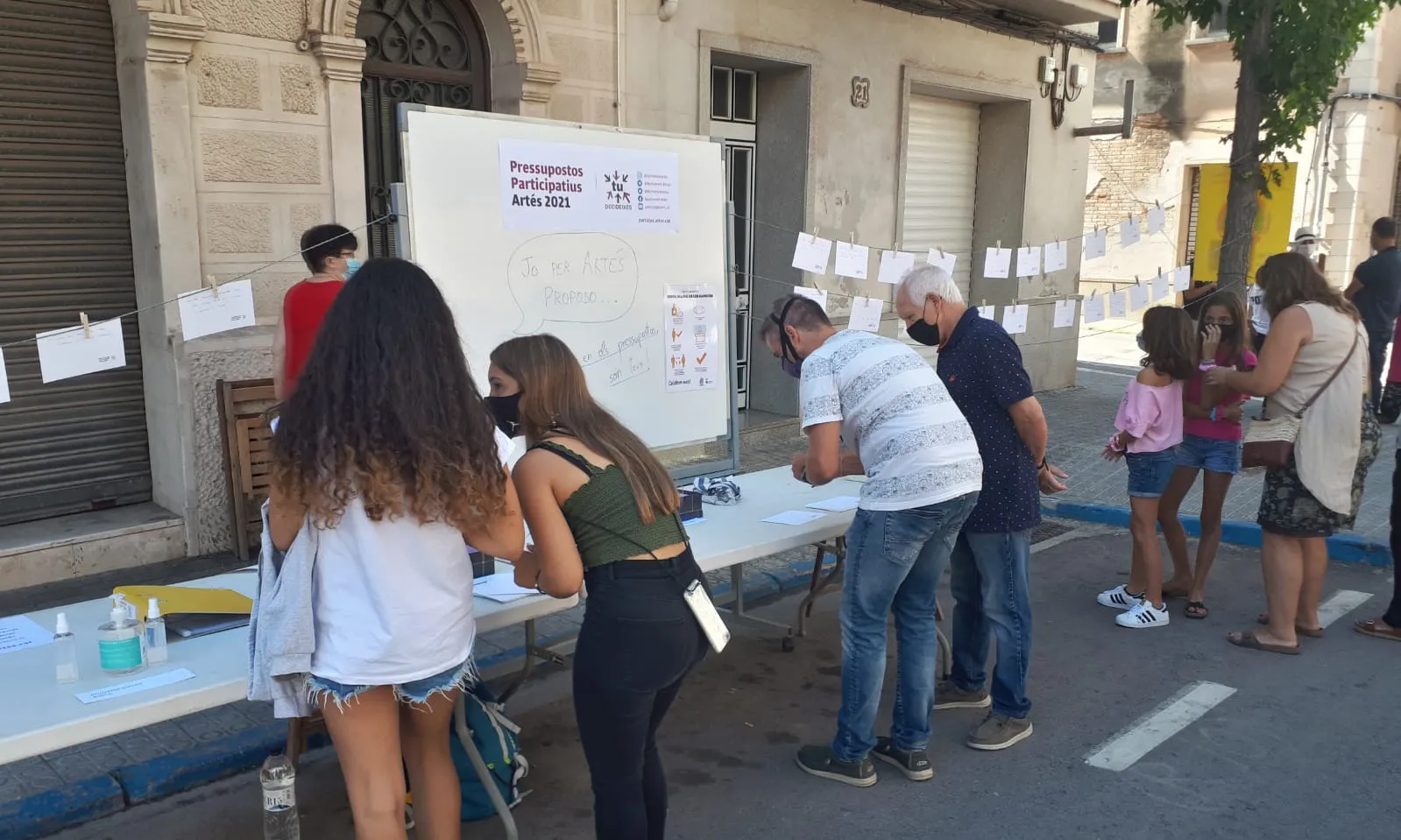 L'Arada es dedica a la promoció social i comunitària de col·lectius, territoris, pobles i barris