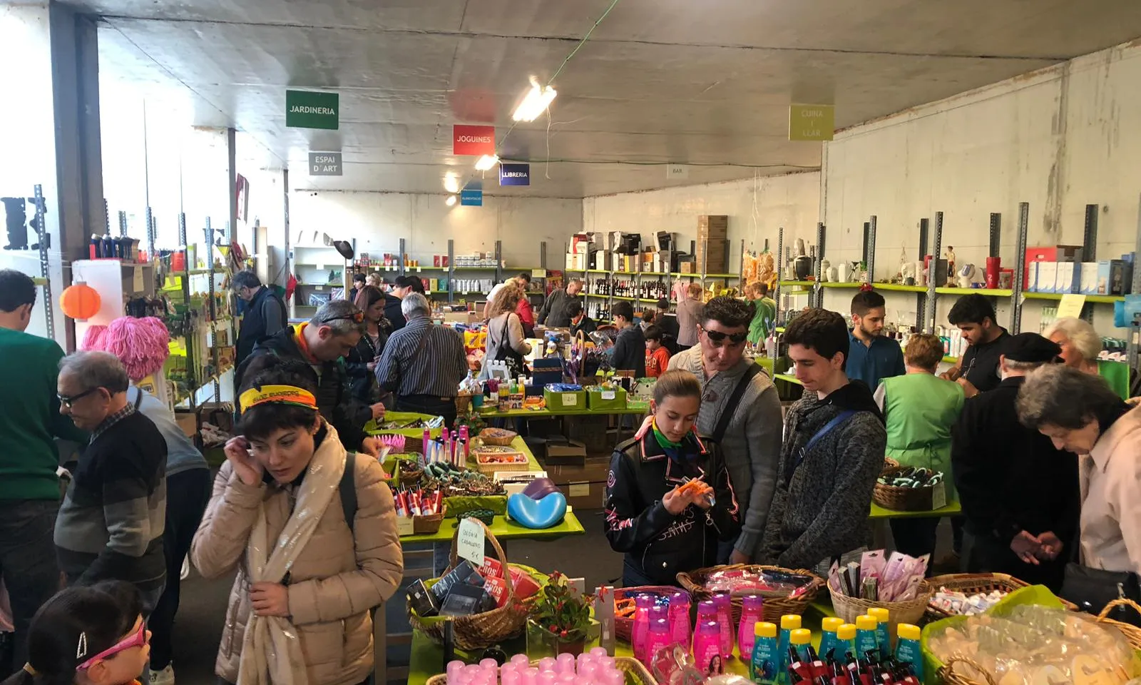 Imatge d'arxiu de la passada edició del Mercat Solidari.