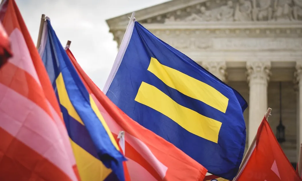 La normativa estableix els principis i procediments que garanteixen el dret a la igualtat de tracte i a la no discriminació. Font: Unsplash.