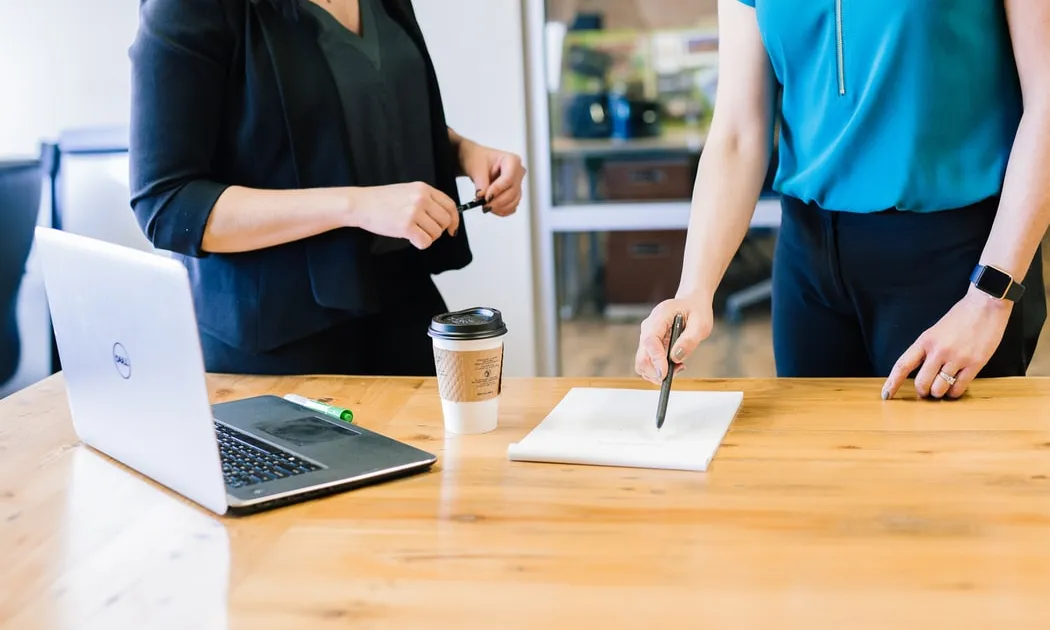 Les mesures de control s’enfocaran concretament en informació referent a l’IVA dels béns i serveis entregats amb contraprestació. Font: Unsplash.