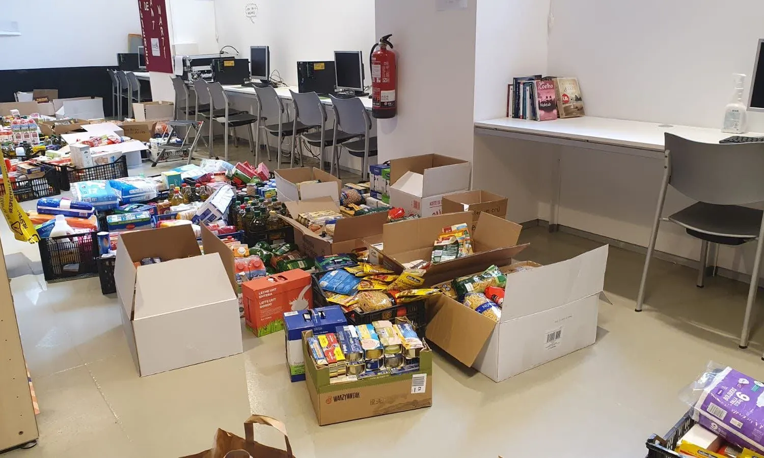 Una de les recollides d'aliments que ha fet aquest any La Xarxa de Suport Clot-Camp de l'Arpa.