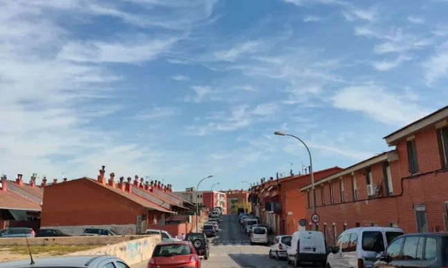 El barri de Sant Joan concentra un alt índex de població gitana de Figueres.