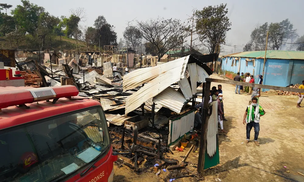 El camp de Cox's Bazar va patir un gran incendi la nit del 22 de març.