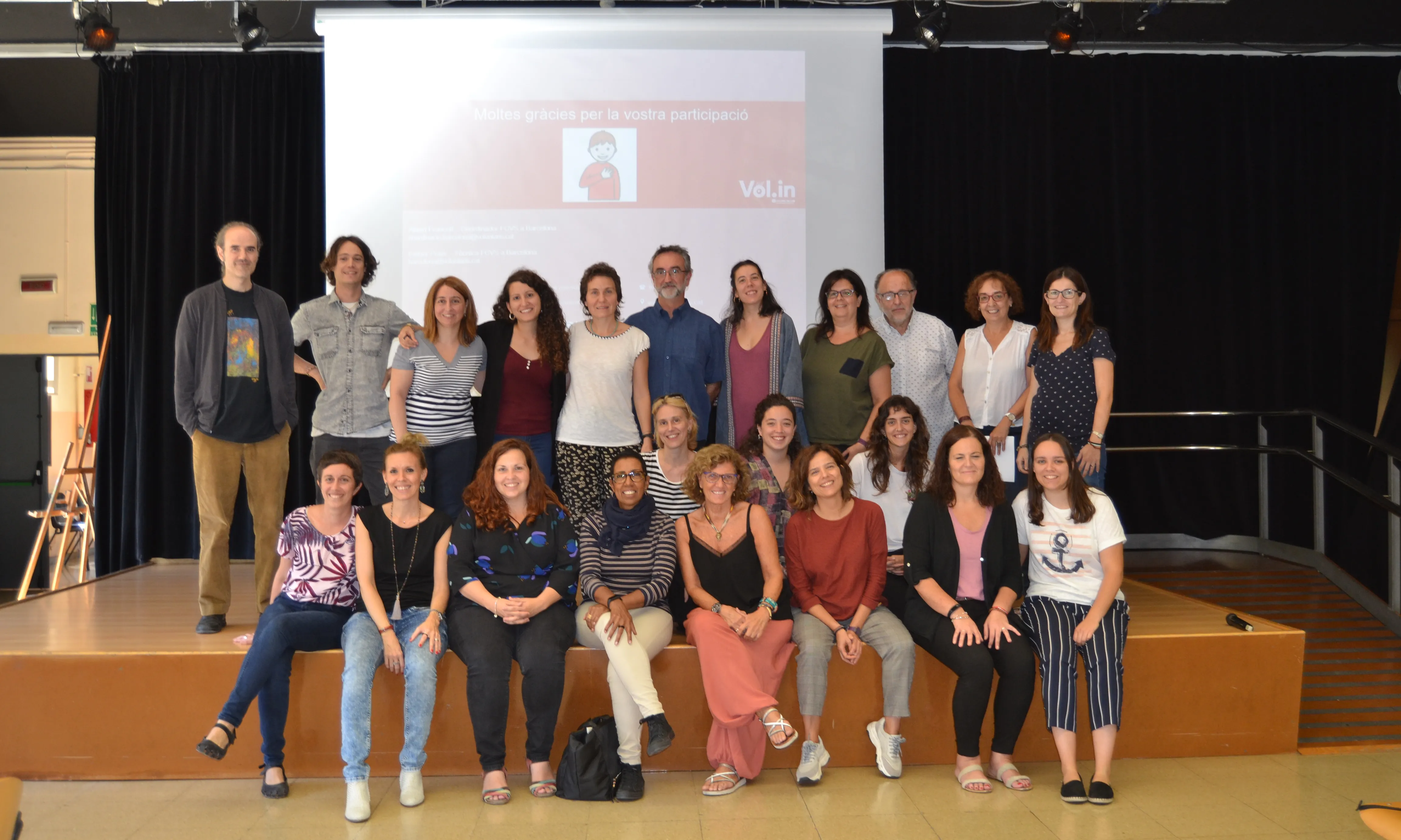 Una de les sessions de treball que es van fer amb persones voluntàries i responsables de voluntariat per elaborar la guia ‘Com fer accessible el teu pla de voluntariat’ 