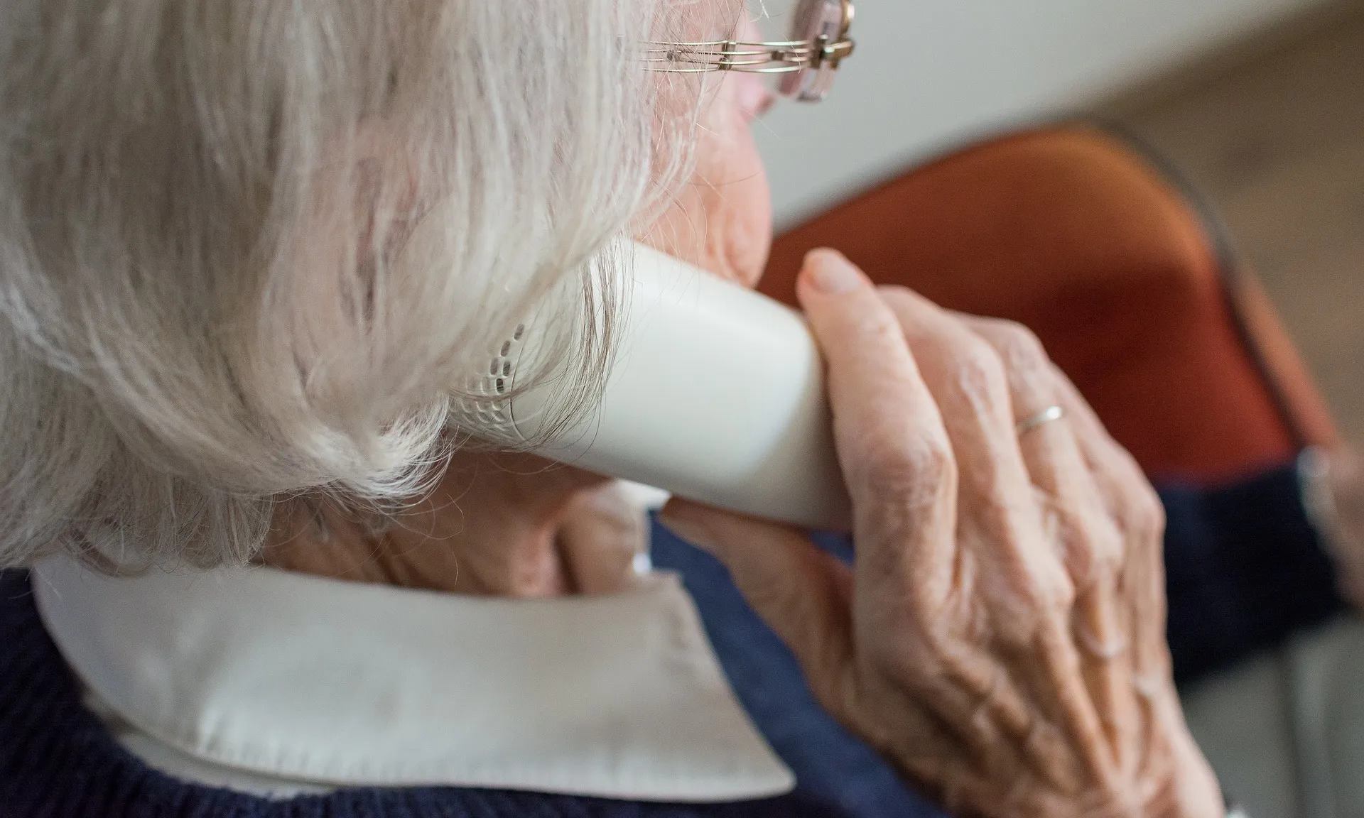 L’alfabetització digital ajudarà a minimitzar l’impacte que ha tingut la Covid-19 en la soledat. 