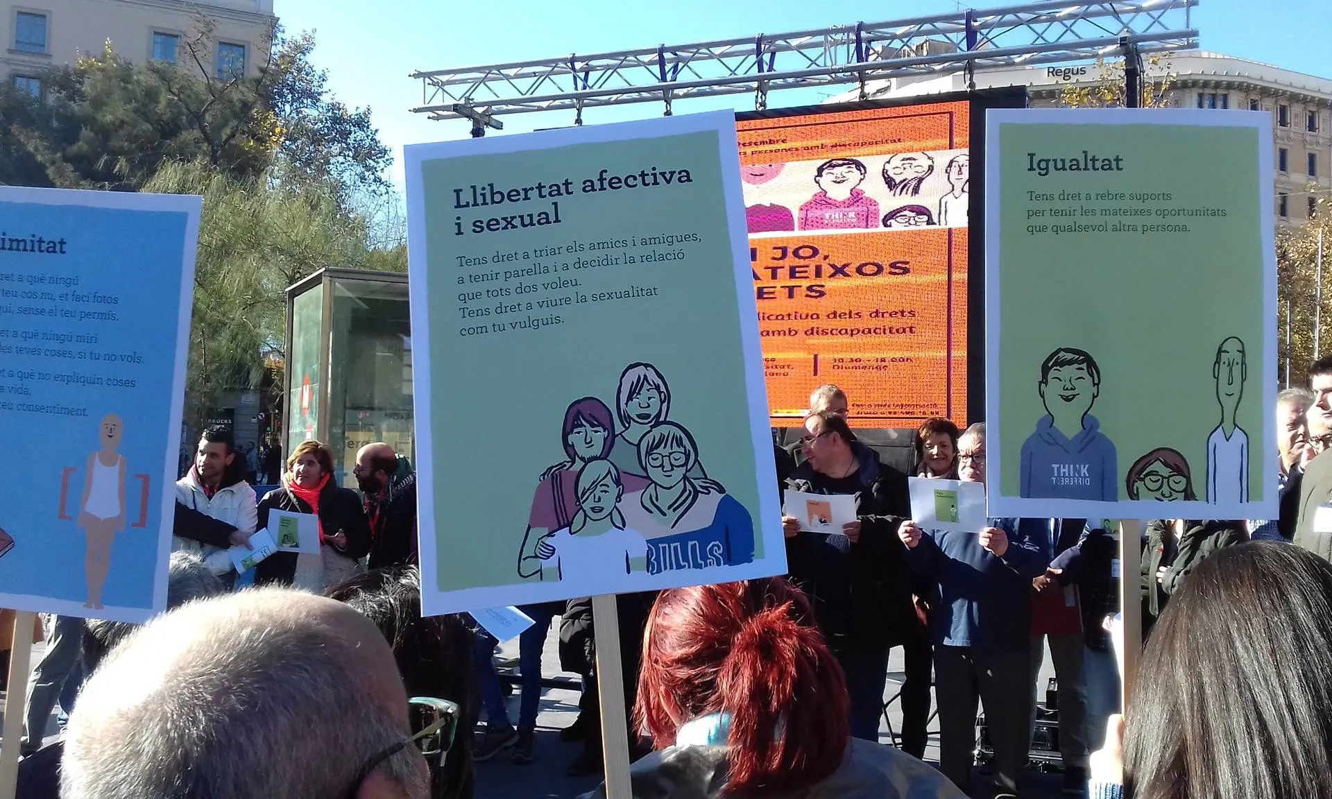 La norma respecta la voluntat i les preferències de la persona amb discapacitat a l’hora de prendre decisions que afecten la seva vida.