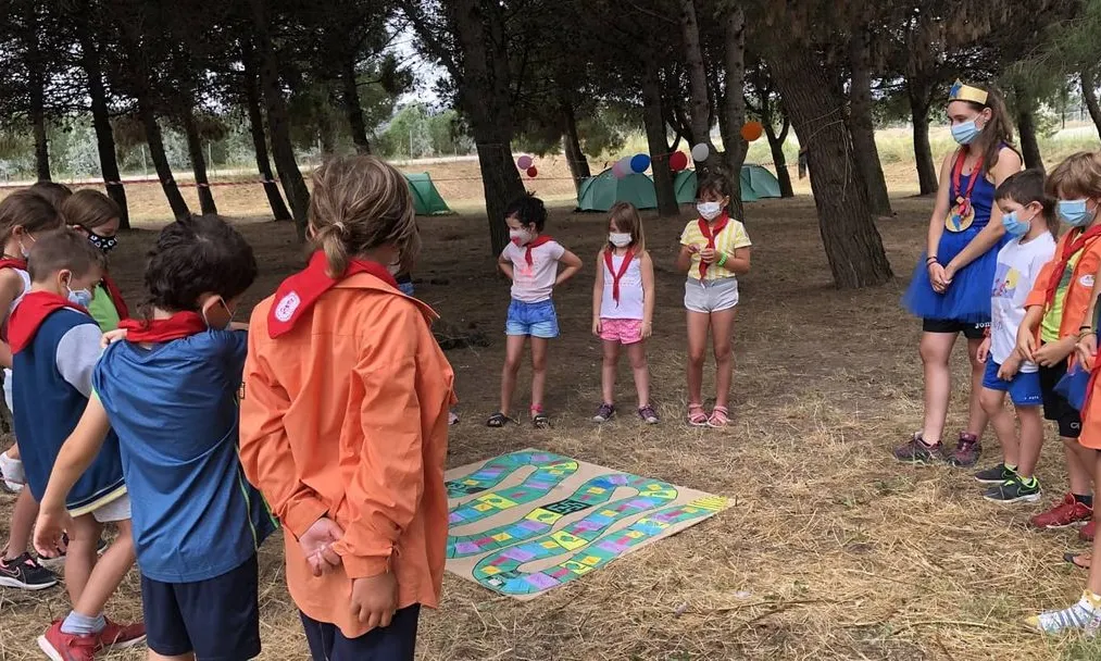 Els agrupaments reforcen aquest estiu la intenció educativa dels campaments