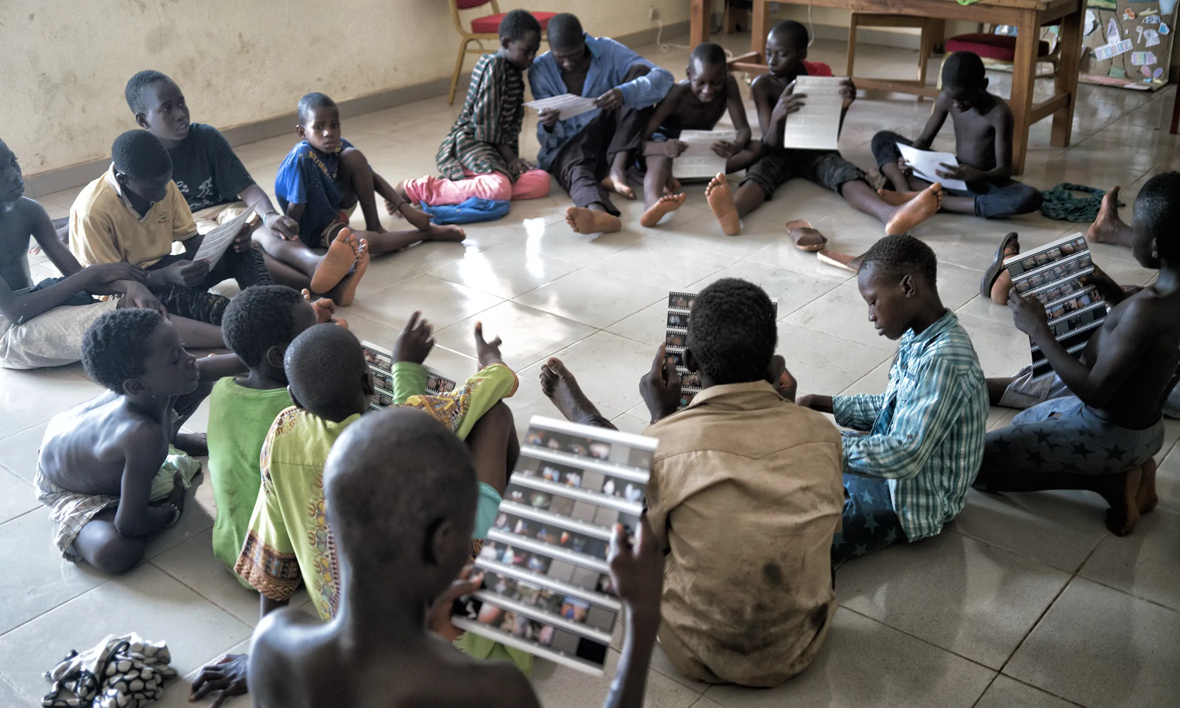 Prop de la meitat dels 20 milions d'habitants de Burkina Faso són menors d'edat.