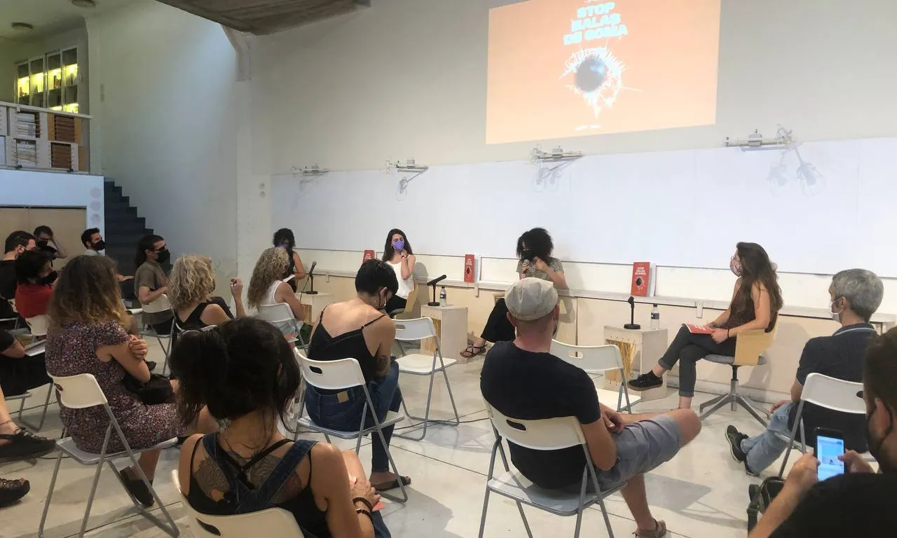 Irídia i Novact van presentar l'informe 'Stop bales de goma'.