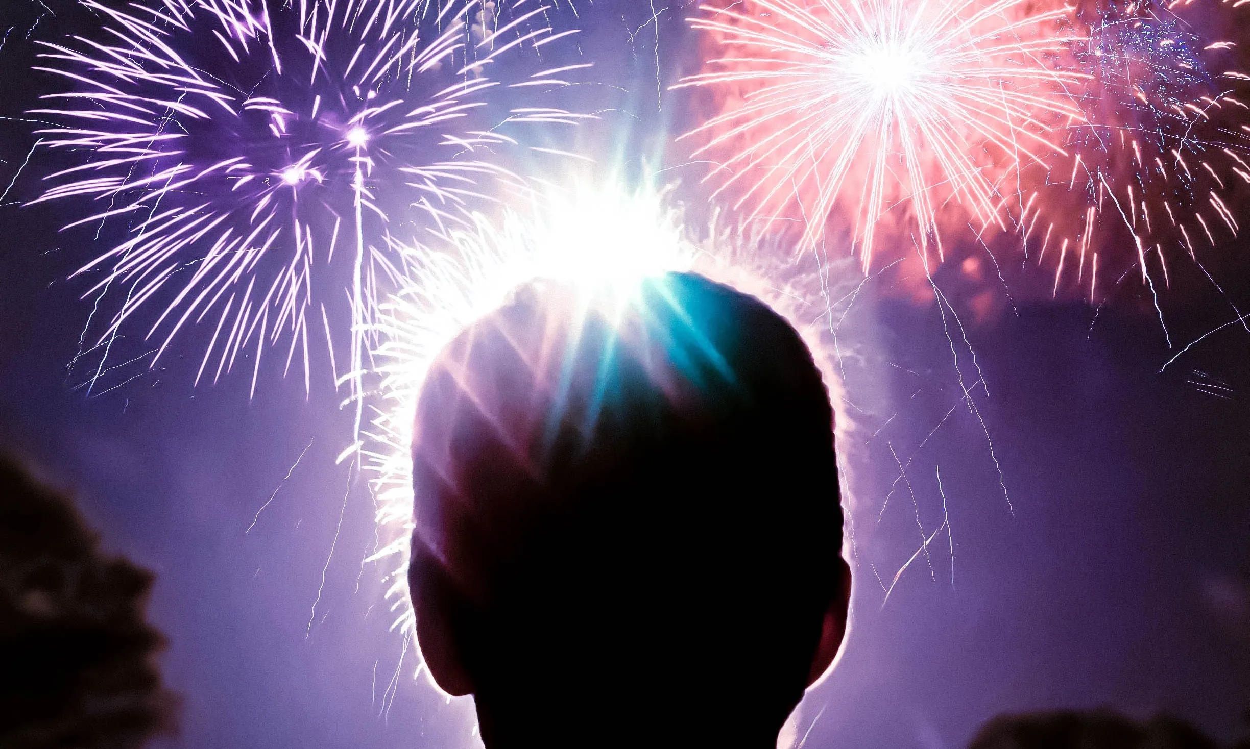 Les famílies de nens i nenes que pateixen amb el so dels petards, han de cercar alternatives durant nits com la revetlla de Sant Joan.