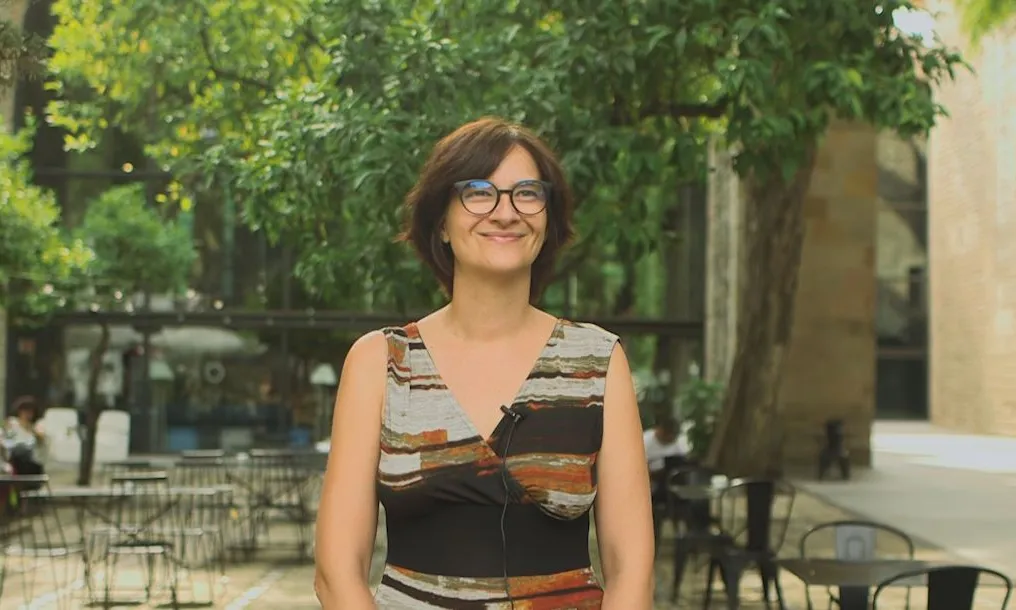 Mercè Garet, tècnica de programes de Tot Raval, entitat dinamitzadora del projecte RavalEstiuEducatiu.