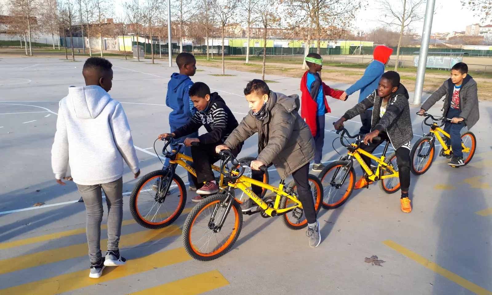 Una de les entitats que ha rebut bicicletes per als joves a Salt.
