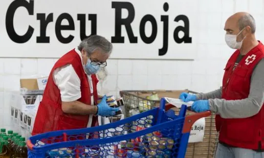 La Creu Roja alerta que hi torna a haver una pobresa nova de persones que mai havien patit aquesta situació d'extrema vulnerabilitat.