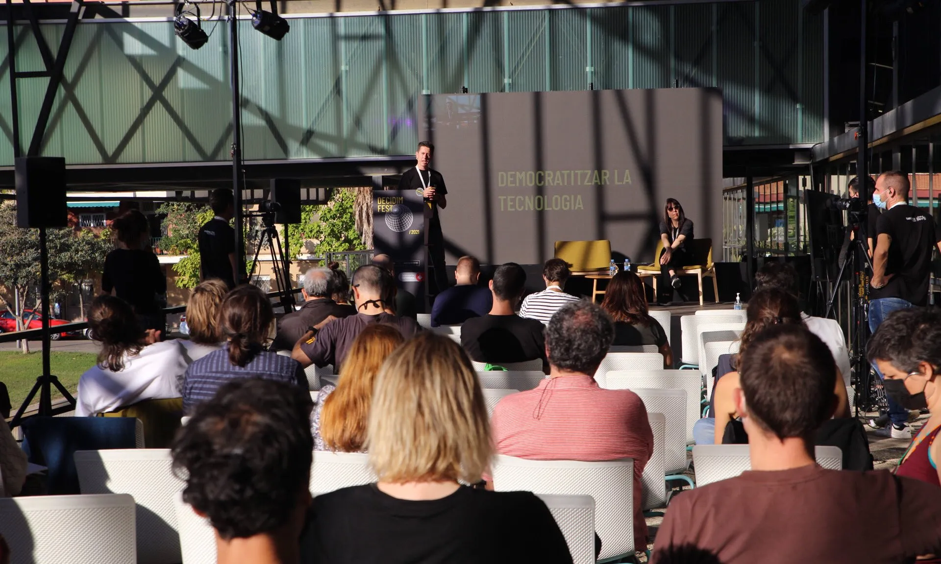 La primera jornada del Decidim Fest 2021 celebrada al Canòdrom.
