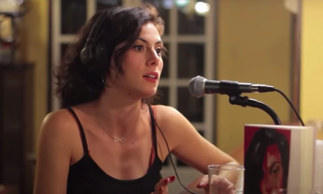 'True stories' relata les seves vivències amb el masclisme i la salut mental