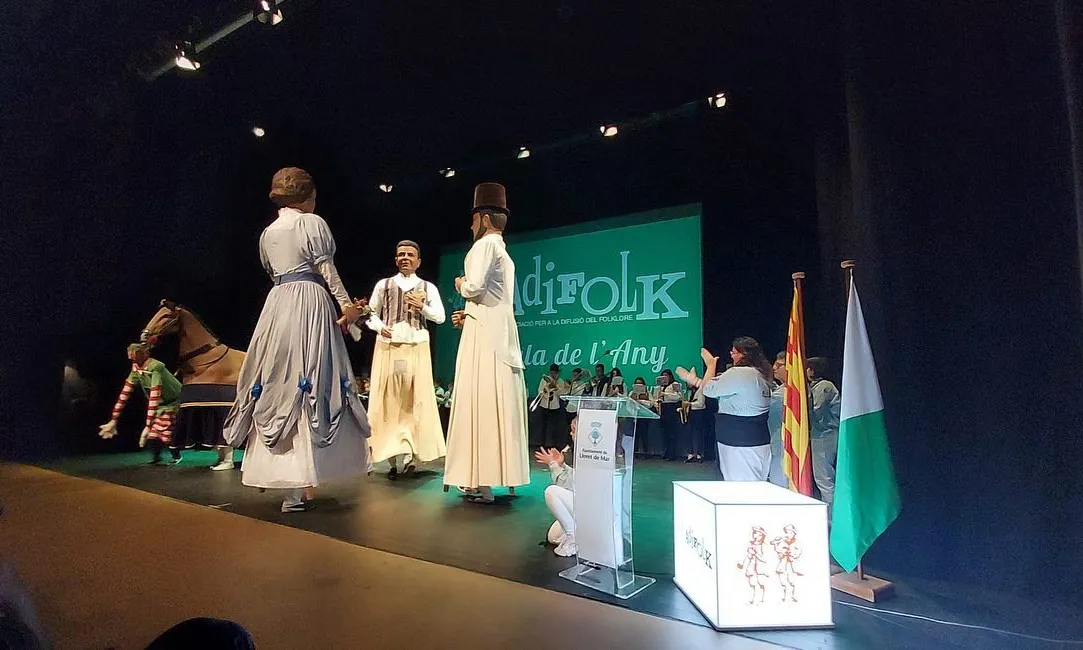 La gala va comptar amb diverses actuacions i la representativitat de diversos grups i federacions nacionals de cultura popular.